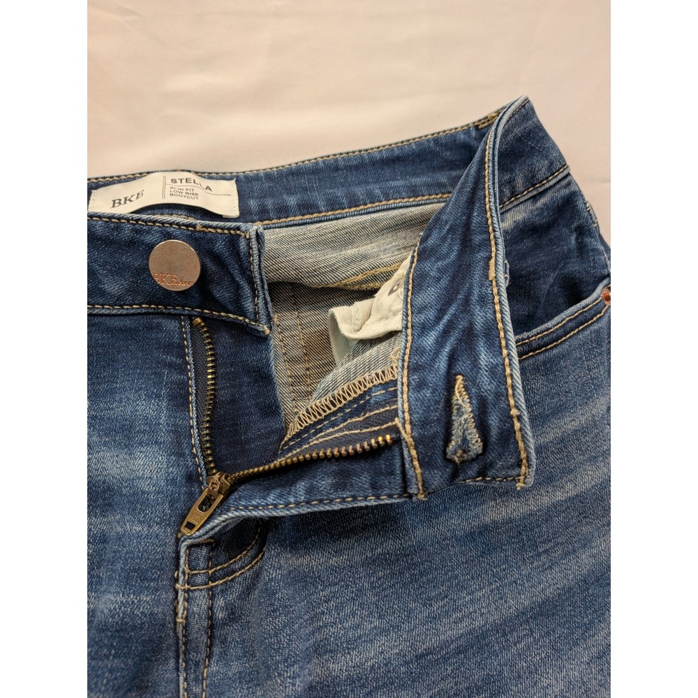 BKE Stella Low Rise Bootcut Jeans Distressed Medium Wash Blue Womens 27 x 29 1/2 - Picture 2 of 12